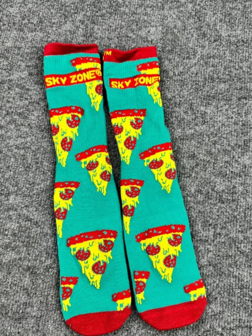 Sky Zone SkySocks Pizza Slice Trampoline Grip Socks Green Non-Slip Youth Adult M